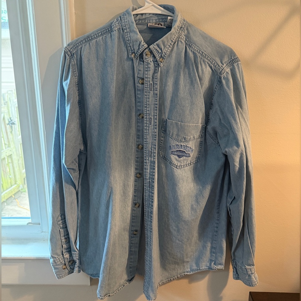 UNC Tar Heels Embroidered Vintage Denim Button Up Red Oak Sportswear Size Medium